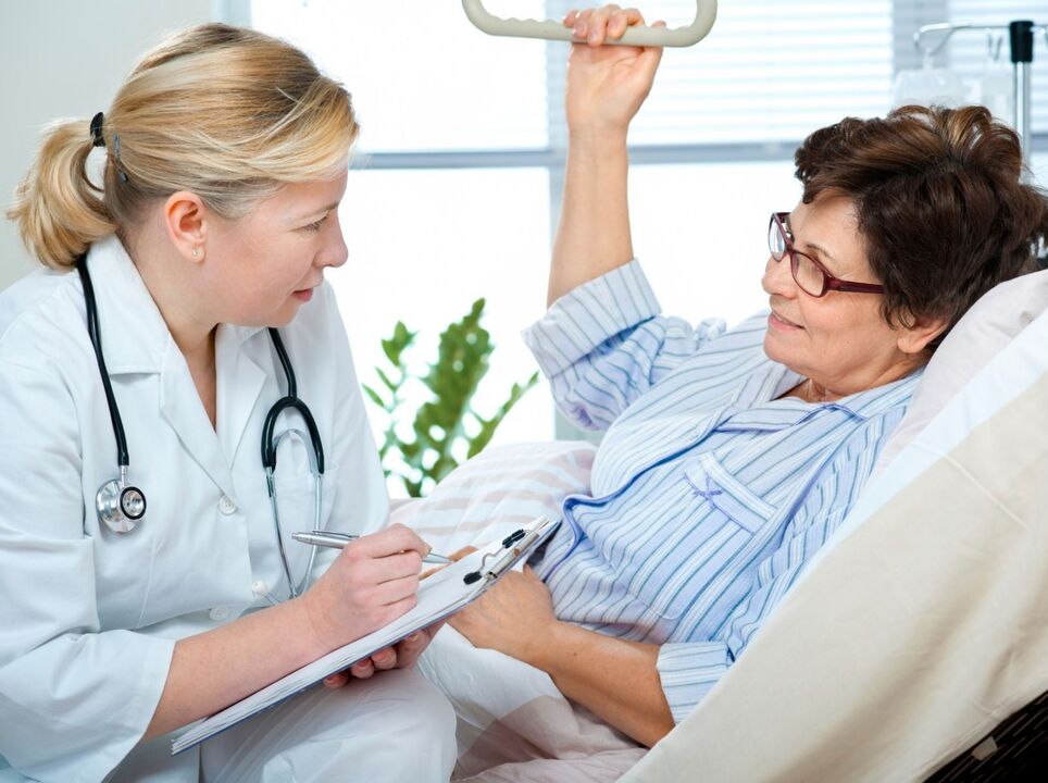 Untersuchung eines Arztes mit Diabetes